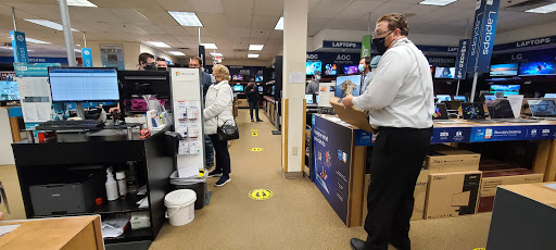 Computer Store «Micro Center», reviews and photos, 11755 Mosteller Rd, Sharonville, OH 45241, USA