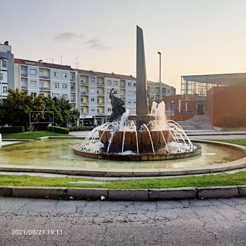 Centro Comercial Triângulo - Shopping Center