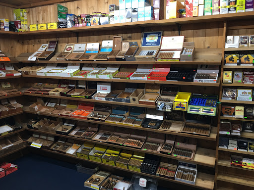 Tobacco Shop «Cigar House & Discount», reviews and photos, 1720 N Moorpark Rd, Thousand Oaks, CA 91360, USA