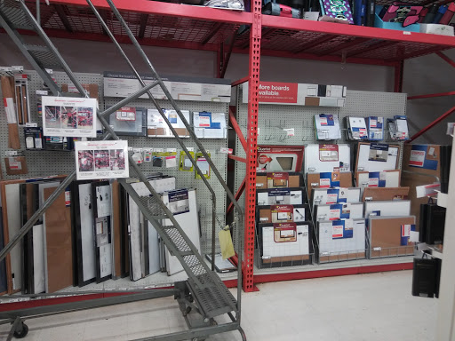 Office Supply Store «Staples», reviews and photos, 23131 Michigan Ave, Dearborn, MI 48124, USA