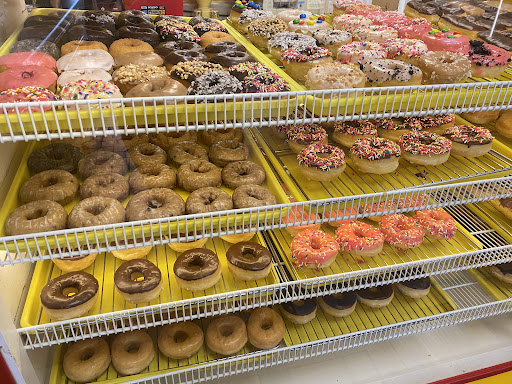 Donut Shop «King Donuts», reviews and photos, 1019 Cumberland Falls Hwy c134, Corbin, KY 40701, USA