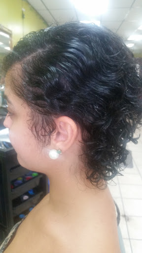 Beauty Salon «Beauty Salon Ana Rosa», reviews and photos, 89-56 Francis Lewis Blvd, Queens Village, NY 11427, USA