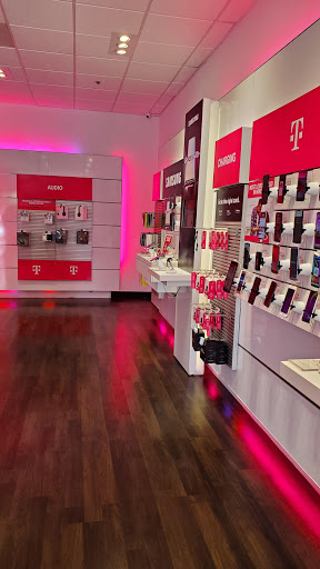 Cell Phone Store «T-Mobile», reviews and photos, 1041 Cochrane Rd #140, Morgan Hill, CA 95037, USA