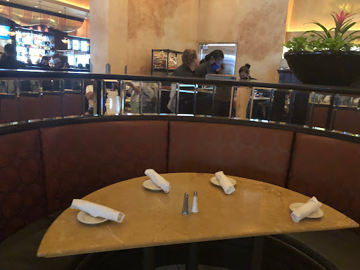 Restaurant «The Cheesecake Factory», reviews and photos, 2612 Sawgrass Mills Cir, Sunrise, FL 33323, USA