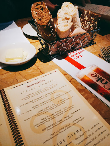 Restaurant «The Cheesecake Factory», reviews and photos, 10300 Little Patuxent Pkwy, Columbia, MD 21044, USA