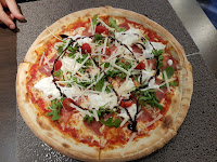 Plats et boissons du Pizzeria Rapido Pizza à Ris-Orangis - n°1