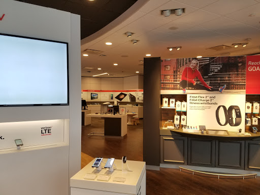 Cell Phone Store «Verizon», reviews and photos, 4415 Commercial St SE, Salem, OR 97302, USA