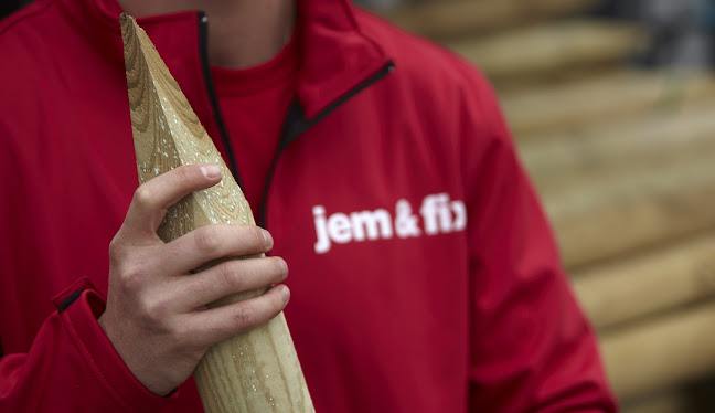 https://www.jemogfix.dk/butikker-og-aabningstider/faaborg/?utm_source=google&utm_medium=organic&utm_campaign=maps-faaborg