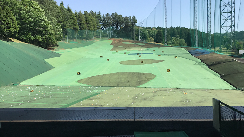 日本ラインゴルフ倶楽部練習場内／ゴルフライフサポートスクール