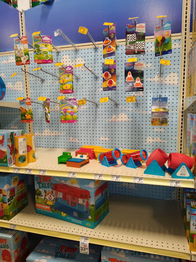 Pet Supply Store «PetSmart», reviews and photos, 1020 Veterans Pkwy #900, Clarksville, IN 47129, USA