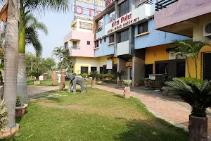 Hotel Gitesh image