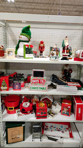 Thrift Store «Goodwill - Eagan», reviews and photos, 1247 Northwood Pkwy, Eagan, MN 55121, USA