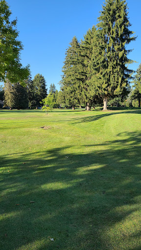 Golf Course «Oakway Golf Course», reviews and photos, 2000 Cal Young Rd, Eugene, OR 97401, USA