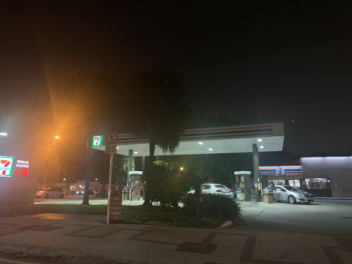 Convenience Store «7-Eleven», reviews and photos, 590 NE 125th St, North Miami, FL 33161, USA
