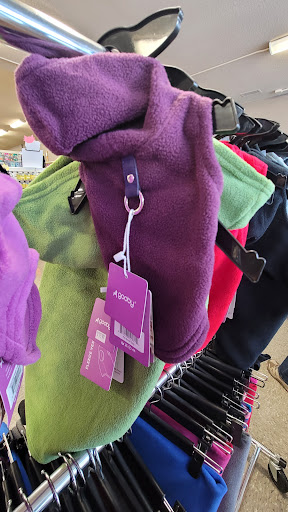 Pet Supply Store «Salem Pet Supply», reviews and photos, 3185 Market St NE, Salem, OR 97301, USA