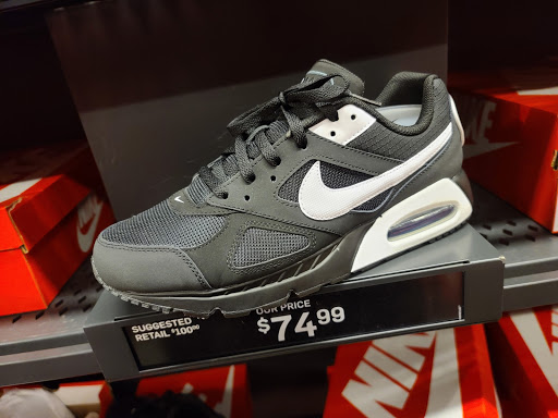 Sporting Goods Store «Nike Factory Store», reviews and photos, 71 Aquarium Way, Long Beach, CA 90802, USA