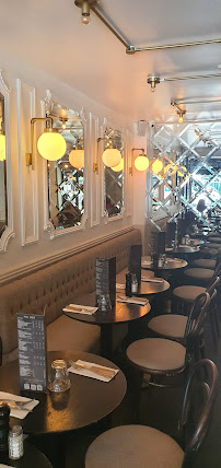 Atmosphère du Restaurant Capri Saint-Honoré à Paris - n°10