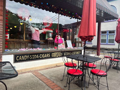 Ice Cream Shop «Corner Shop», reviews and photos, 171 Main St, Bramwell, WV 24715, USA