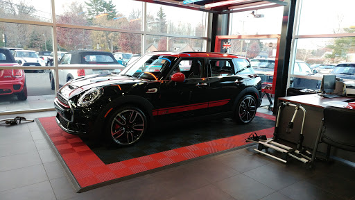 Car Dealer «MINI of Fairfield County», reviews and photos, 154 Post Rd, Darien, CT 06820, USA