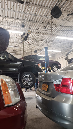 Used Car Dealer «Elbrus Auto Brokers, Inc.», reviews and photos, 772 W Ridge Rd, Rochester, NY 14615, USA