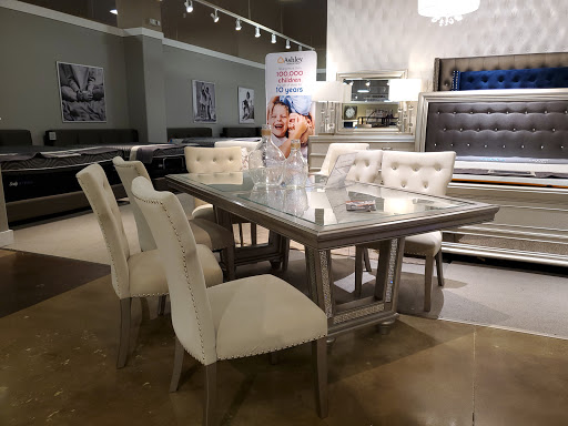 Furniture Store «Ashley HomeStore», reviews and photos, 5458 New Hope Commons Dr, Durham, NC 27707, USA