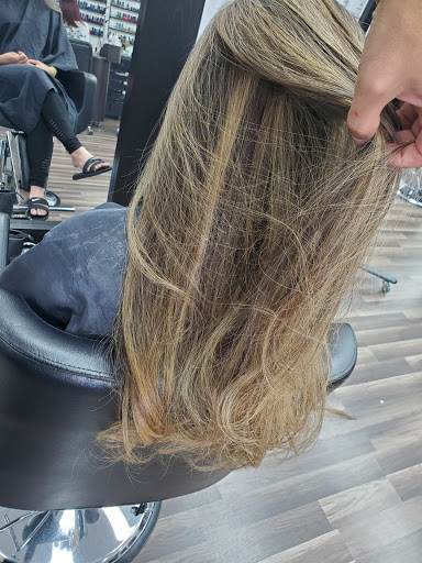 Hair Salon «Tropical Trend Hair Salon», reviews and photos, 996 Middle St, Weymouth, MA 02188, USA