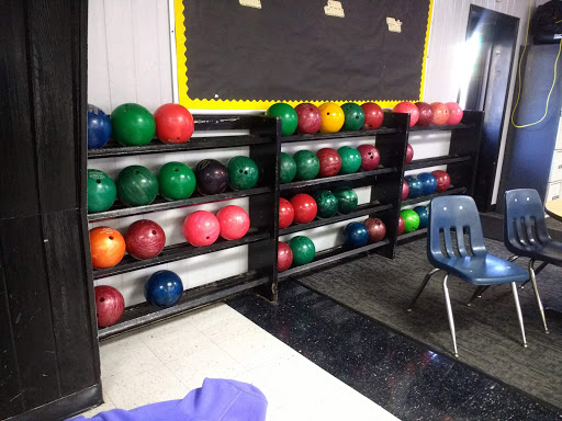 Bowling Alley «Classic Bowling Center», reviews and photos, 75 Huffaker Rd NW, Rome, GA 30165, USA