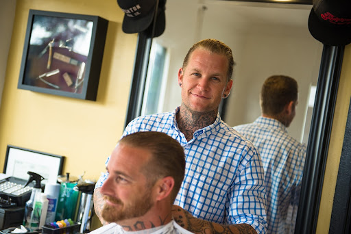 Barber Shop «The Den Barber Shop & Shave Parlor», reviews and photos, 1854 S Coast Hwy #1, Laguna Beach, CA 92651, USA