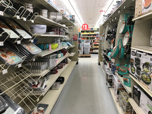 Department Store «Big Lots», reviews and photos, 5600 Mercury Dr, Dearborn, MI 48126, USA