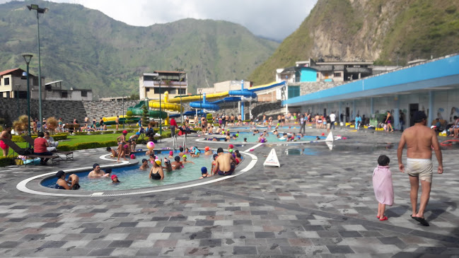 Piscinas Termas De La Virgen - Baños Ecuador