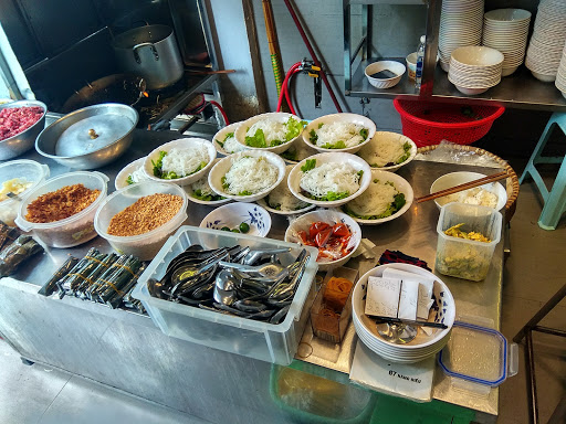 Cheap places to eat in Hanoi