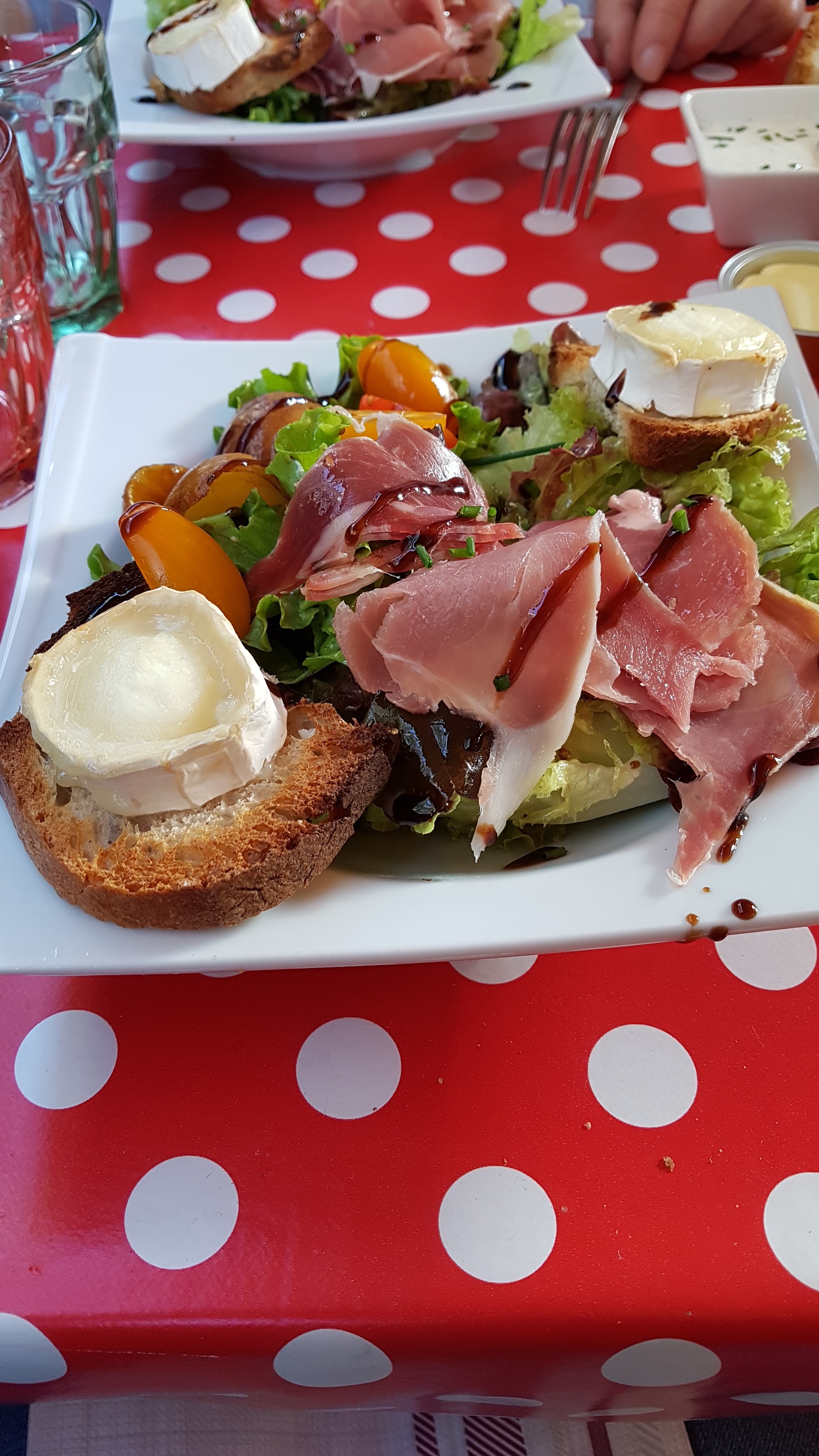 Photo n° 1 de l'avis de Florence. fait le 15/08/2019 à 19:34