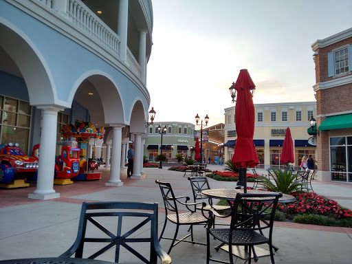 Outlet Mall «Tanger Outlet Charleston», reviews and photos, 4840 Tanger Outlet Blvd, North Charleston, SC 29418, USA