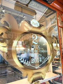 Vitrine du Restaurant Au Petit Versailles du Marais à Paris - n°15