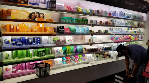 Cosmetics Store «SEPHORA», reviews and photos, 900 Gessner Rd #700, Houston, TX 77024, USA