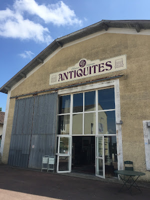 Antiquités Dijeau à Les Billaux