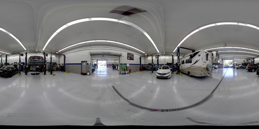 Mercedes Benz Dealer «Mercedes-Benz of Salem», reviews and photos, 2405 Commercial St SE, Salem, OR 97302, USA