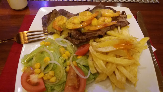 La Victoria - Grill, Bar and Mexican Food - Latacunga