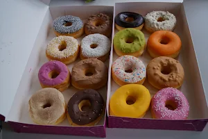 Donuts Deluxe GmbH image