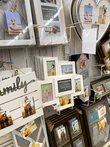 Craft Store «Michaels», reviews and photos, 46301 Potomac Run Plaza, Sterling, VA 20164, USA