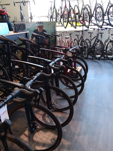 Bicycle Store «Trek Bicycle Santa Rosa Downtown», reviews and photos, 512 Mendocino Ave, Santa Rosa, CA 95401, USA