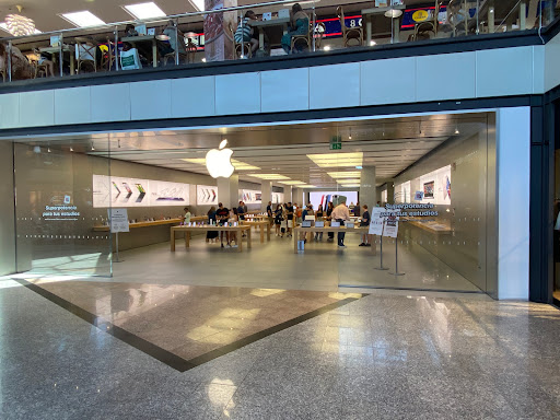 Apple - Parque Comercial La Cañada, Autovía del Mediterráneo, s/n, Salida, 29600 Ojén, Málaga