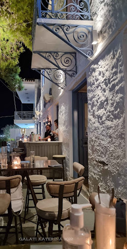 Αξιολογήσεις για το Yacht cafe στην Ερμιόνη - Καφετέρια