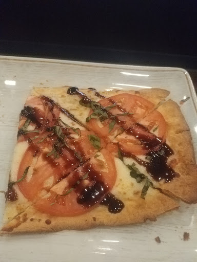 Movie Theater «AMC Dine-In Cincinnati 9», reviews and photos, 7490 Beechmont Ave, Cincinnati, OH 45255, USA