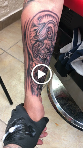 Explore couple finger tattoo ideas, creative tattoo ideas in Baytown, available at Big Juniors Tattoos