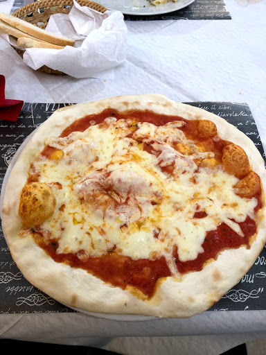 Trattoria Pizzeria Camere Il Cantico in Santa Maria degli Angeli, Provincia di Perugia