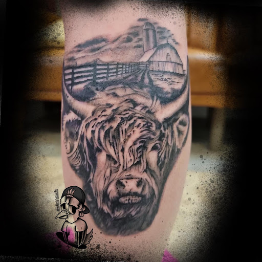 Explore sa tattoo ideas, creative tattoo ideas in Nashville, available at RedBird Tattoo