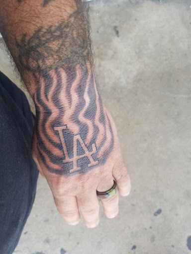 Tattoo Shop «Treasure Island Tattoo Company», reviews and photos, 10631 Gulf Blvd, Treasure Island, FL 33706, USA