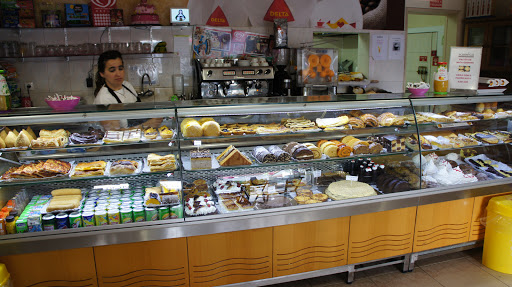 Pastelaria Bomboca no Q.ta do Conde, Setúbal