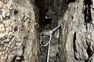 Jaskinia rysia image